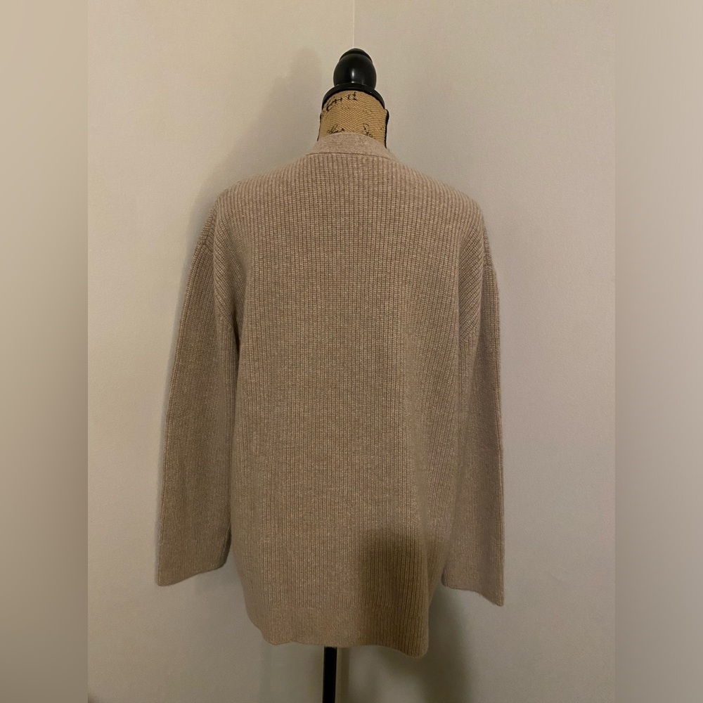 LAST ONE 🔥Quince🔥 Mongolian Cashmere Oversized Boyfriend Cardigan Sweater - Picture 11 of 15